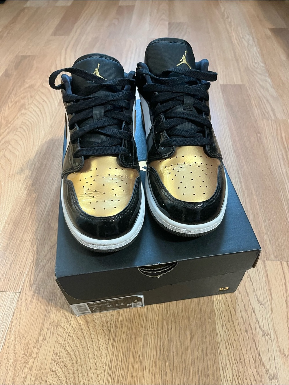 Jordan 1s Kids - Black & Gold